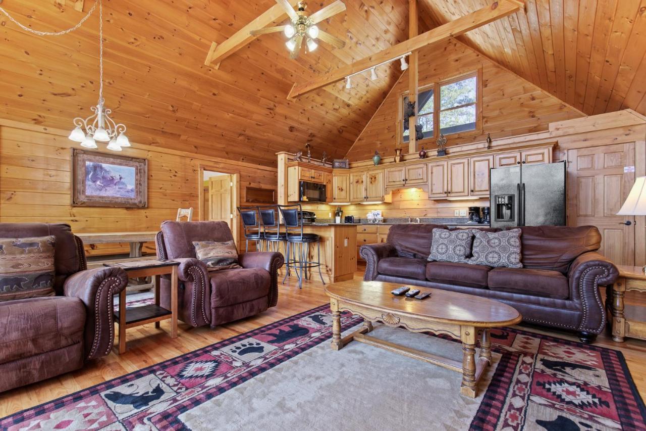 Above The Clouds, 4 Bedrooms, Pool Access, Private, Gaming, Sleeps 16 Gatlinburg Exteriör bild
