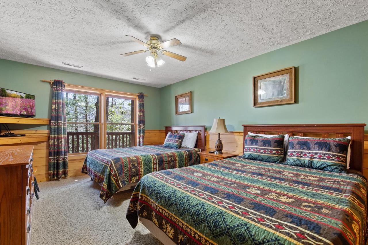 Above The Clouds, 4 Bedrooms, Pool Access, Private, Gaming, Sleeps 16 Gatlinburg Exteriör bild