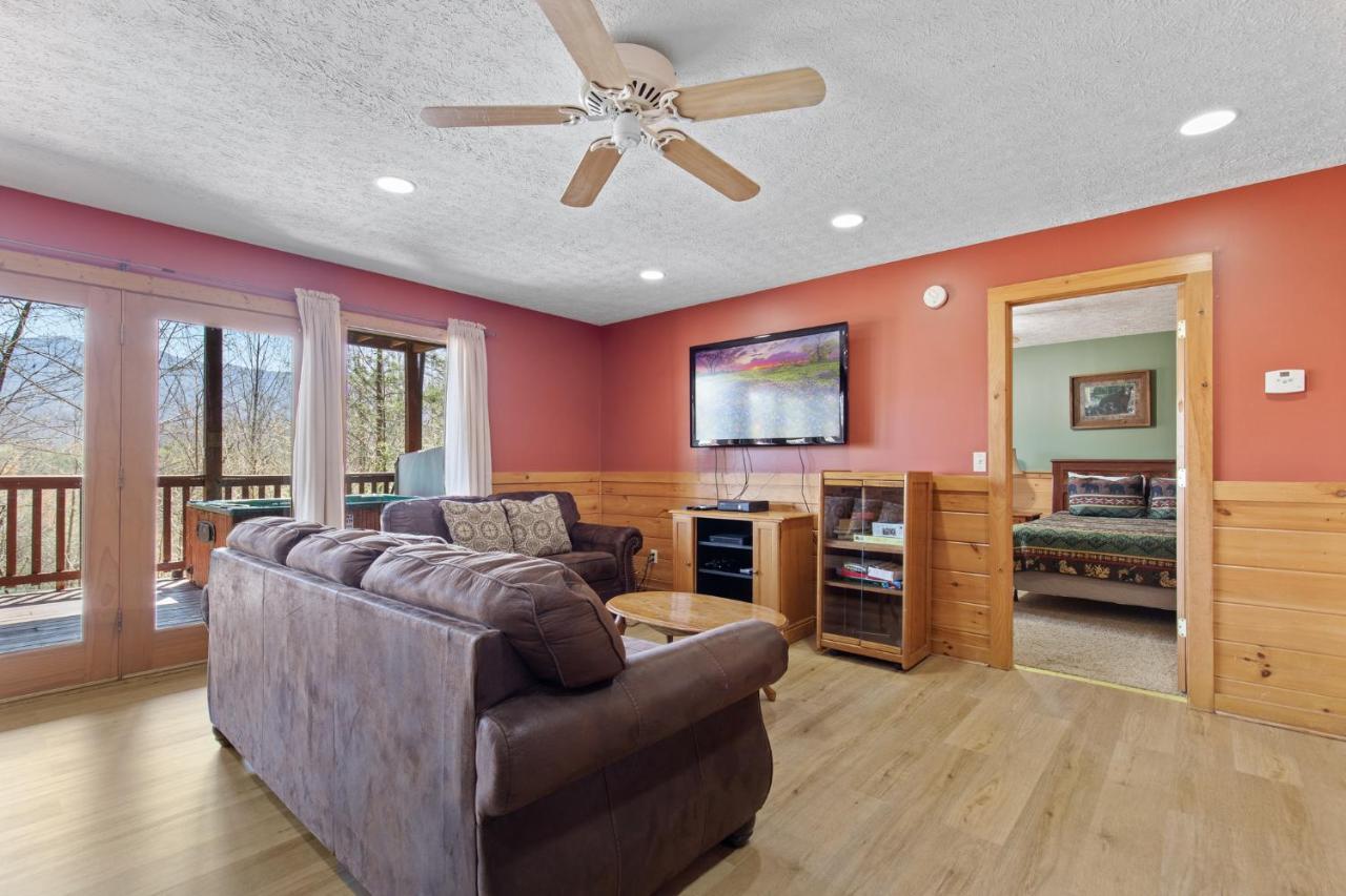 Above The Clouds, 4 Bedrooms, Pool Access, Private, Gaming, Sleeps 16 Gatlinburg Exteriör bild