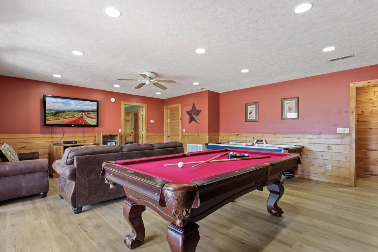 Above The Clouds, 4 Bedrooms, Pool Access, Private, Gaming, Sleeps 16 Gatlinburg Exteriör bild