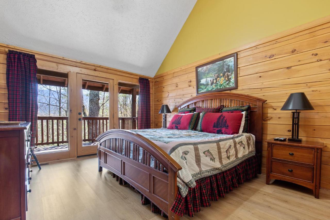 Above The Clouds, 4 Bedrooms, Pool Access, Private, Gaming, Sleeps 16 Gatlinburg Exteriör bild