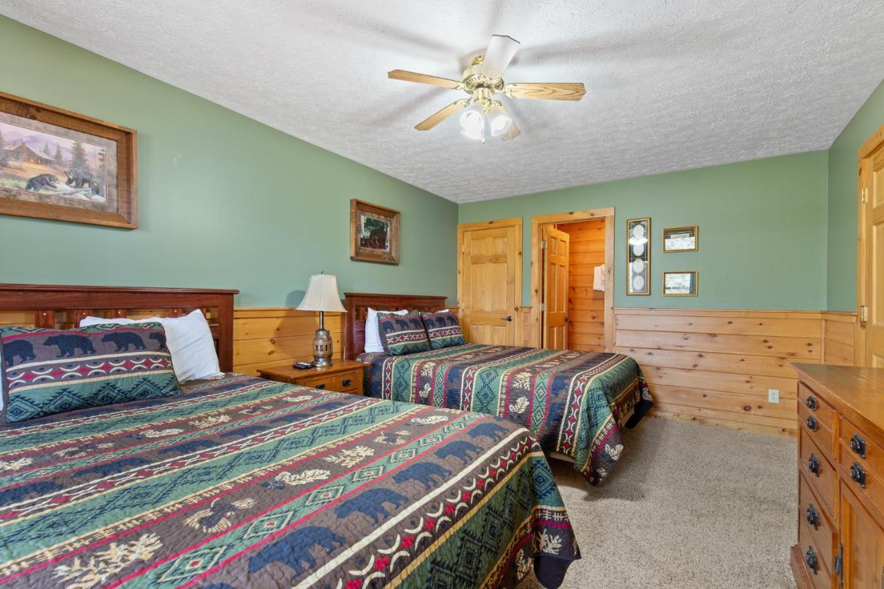 Above The Clouds, 4 Bedrooms, Pool Access, Private, Gaming, Sleeps 16 Gatlinburg Exteriör bild
